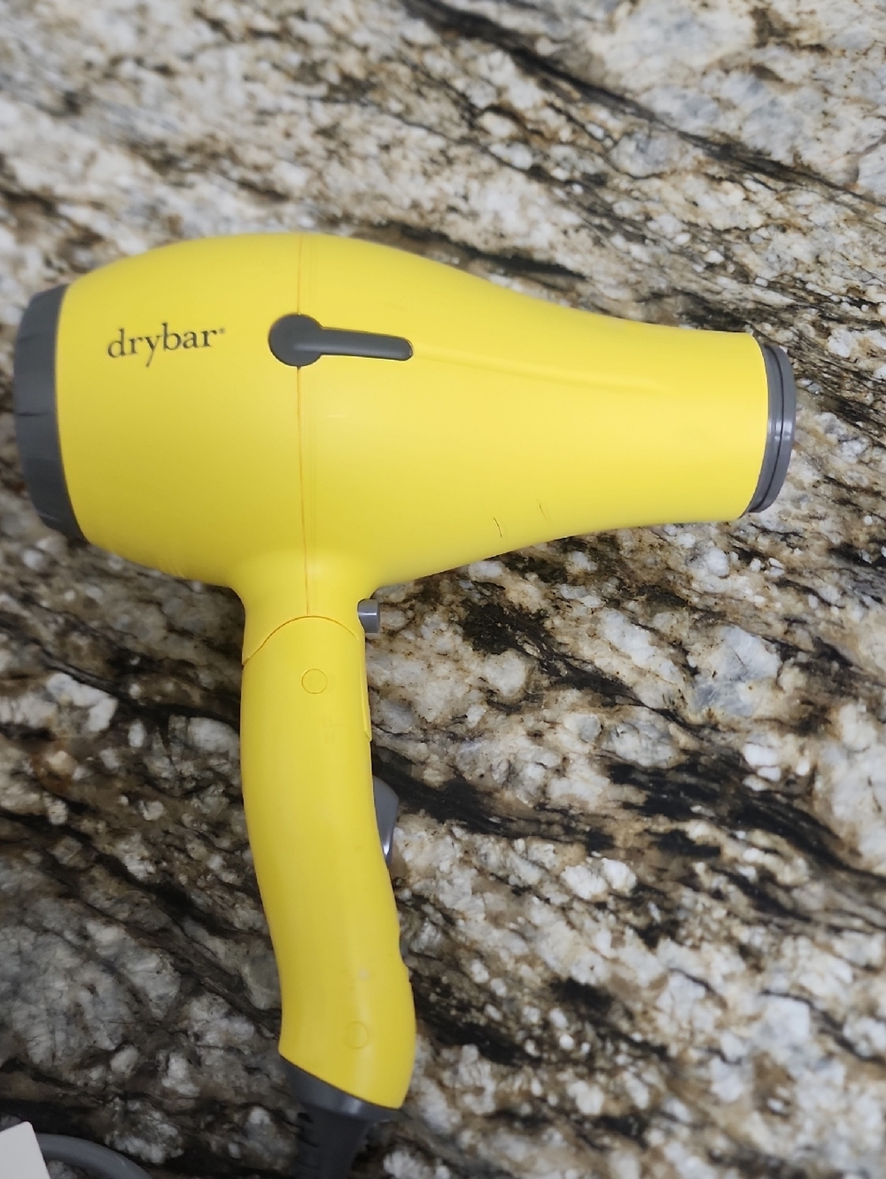 Drybar Buttercup Travel Blowdryer. - Picture 8 of 14